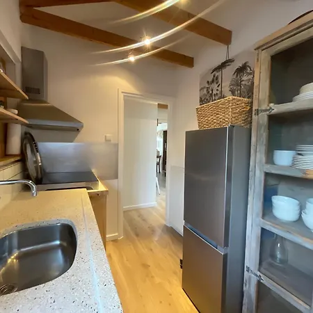 Kust 1 إغموند آن زي