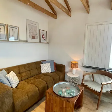 Kust 1 * إغموند آن زي